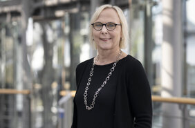 Porträtfoto Prof. Dr. Claudia Wich-Reif