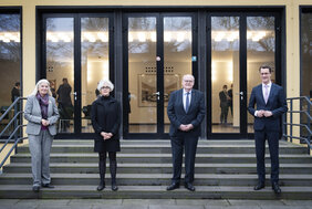 Ministerin Isabel Pfeiffer-Poensgen, Julia B. Bolles-Wilson, Prof. Dr. Wolfgang Löwer, Ministerpräsident Hendrik Wüst