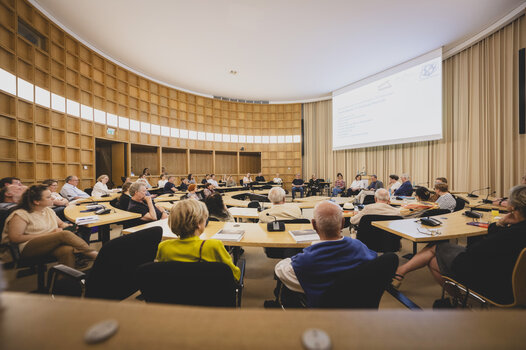 Das Bild zeigt die Podiumsdiskussion nach der Veranstaltung.