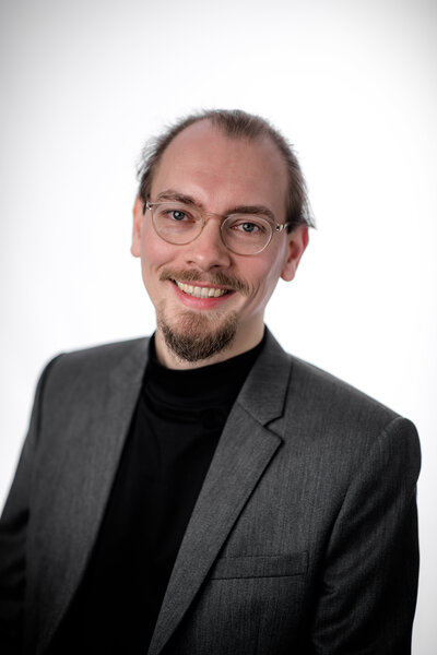 Portraitfoto Bernd Schmidt